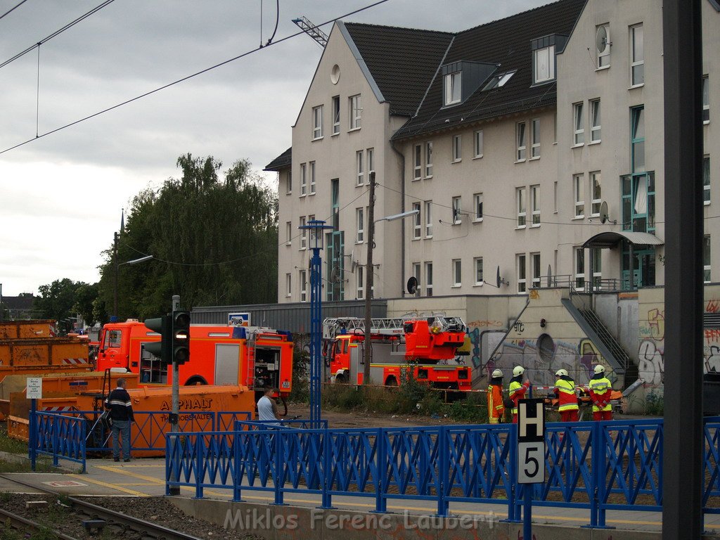 Brand Koeln Muelheim Berlinerstr Tiefgarage oder Keller   P07.JPG